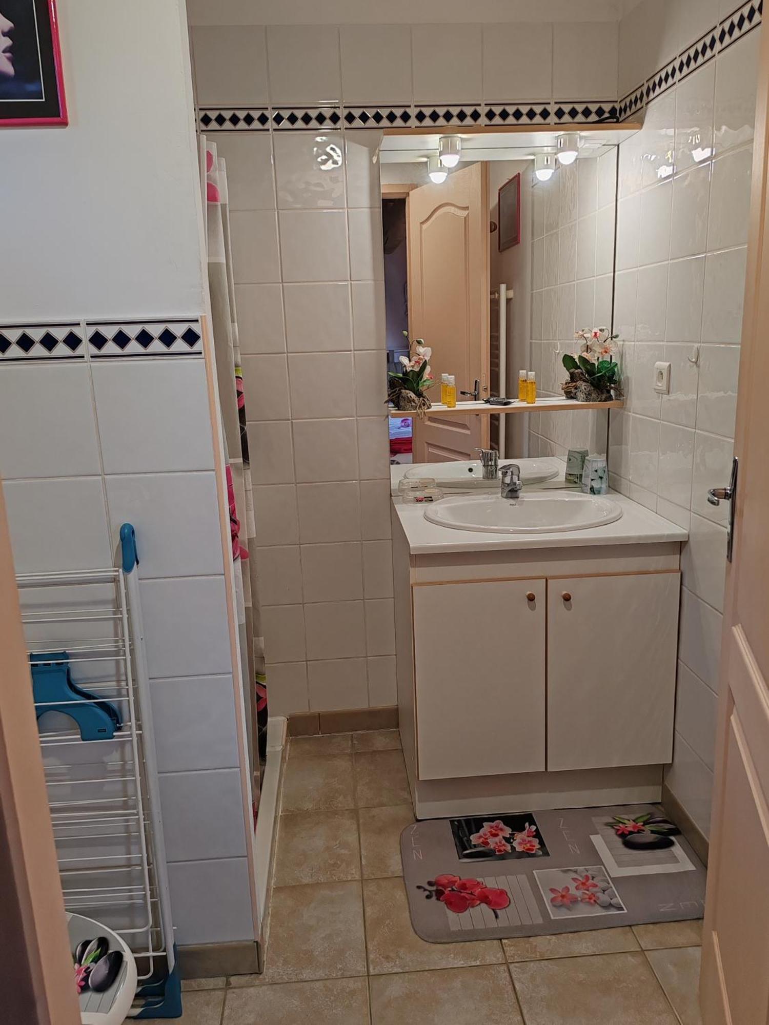 Studio Meuble Independant Chez L'Habitant ユショー エクステリア 写真