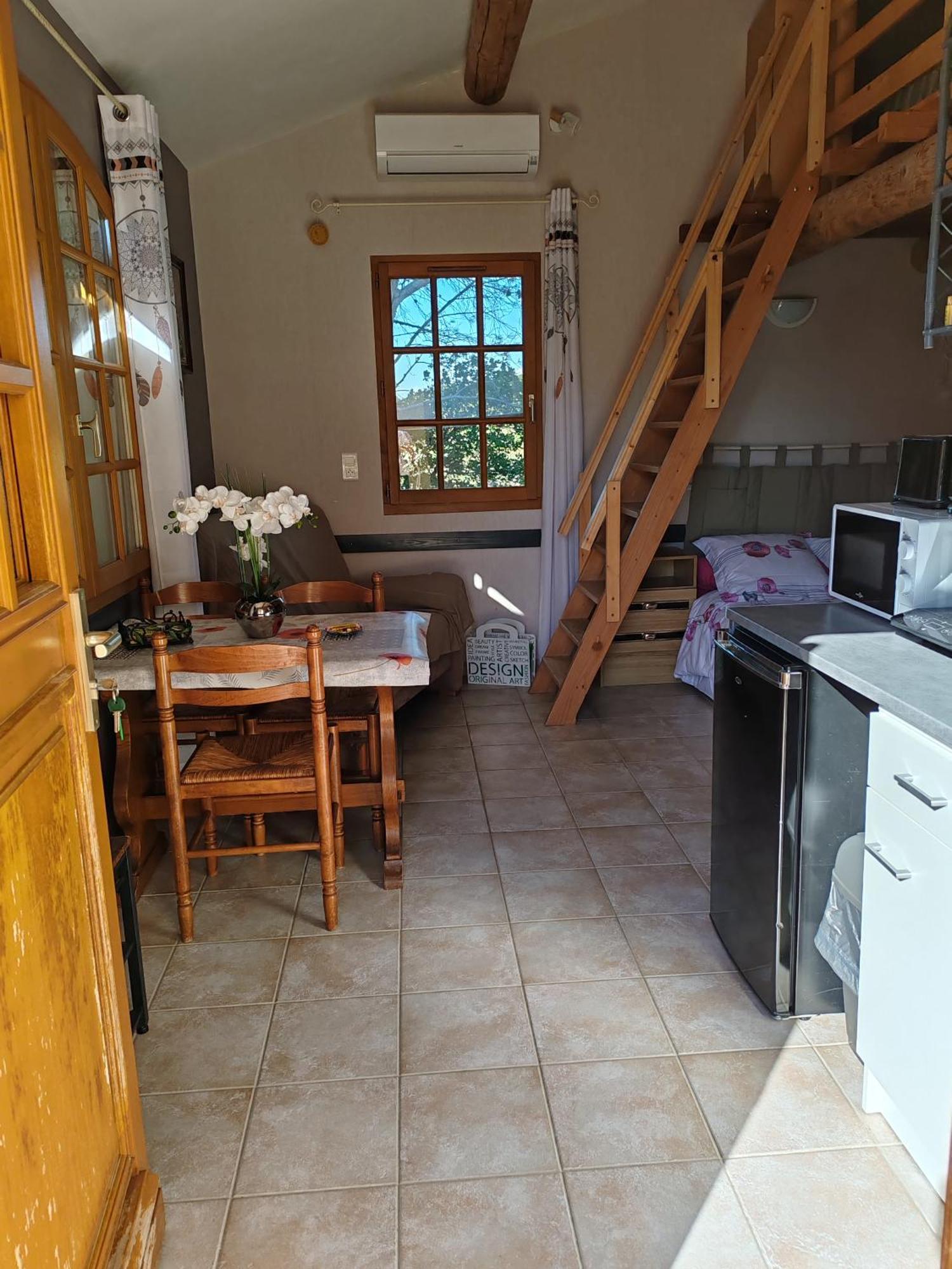 Studio Meuble Independant Chez L'Habitant ユショー エクステリア 写真