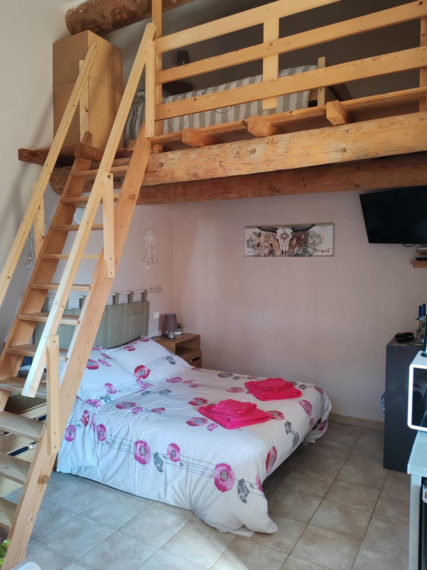 Studio Meuble Independant Chez L'Habitant ユショー エクステリア 写真
