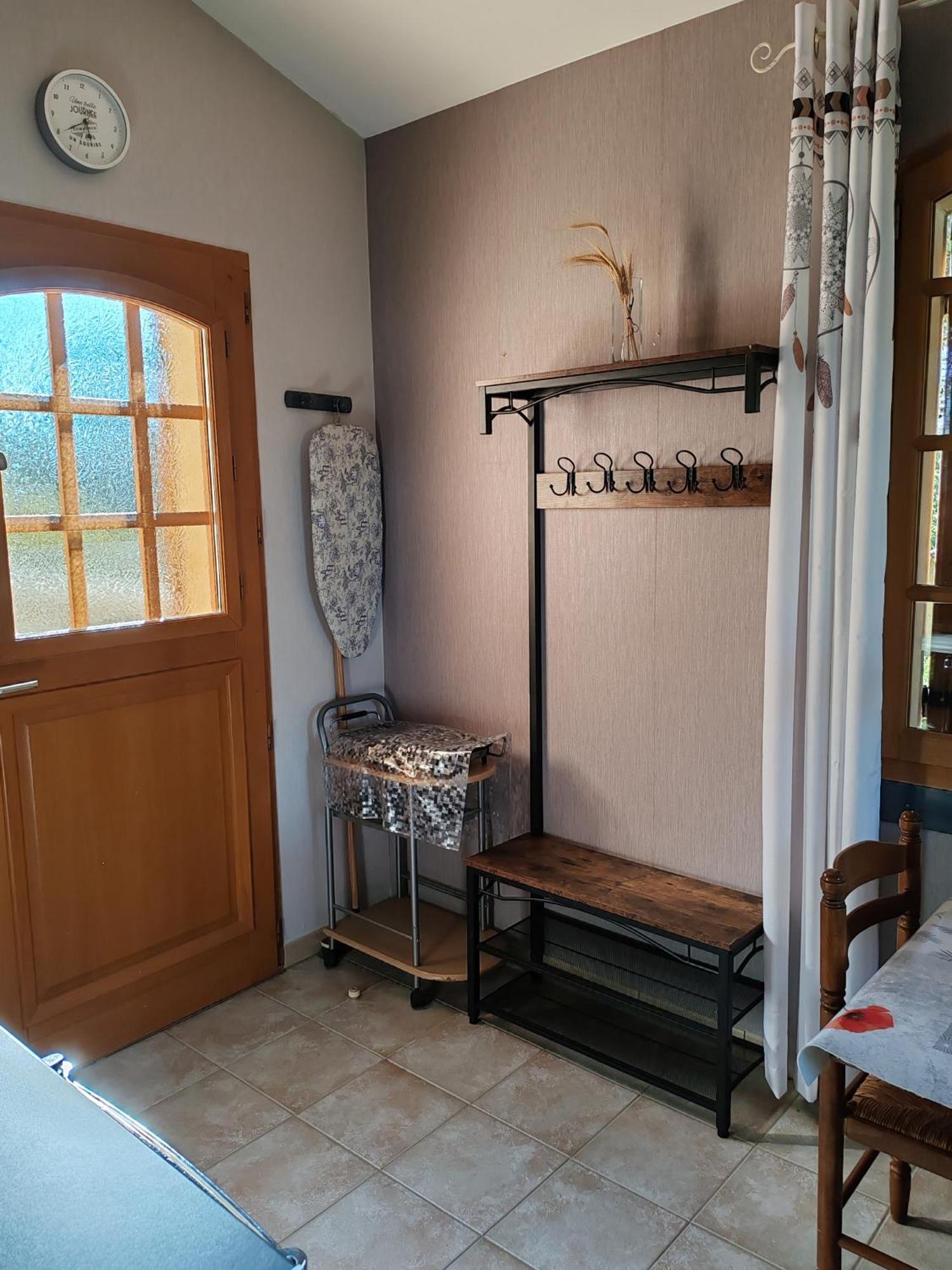 Studio Meuble Independant Chez L'Habitant ユショー エクステリア 写真